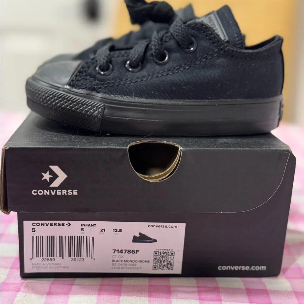 Converse Kids Black Low-Top Canvas Sneakers